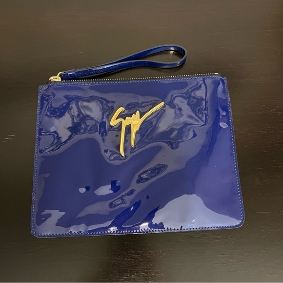 Giuseppe Zanotti patent leather Clutch wristlet, indigo blue, gold tone hardware - Picture 3 of 15